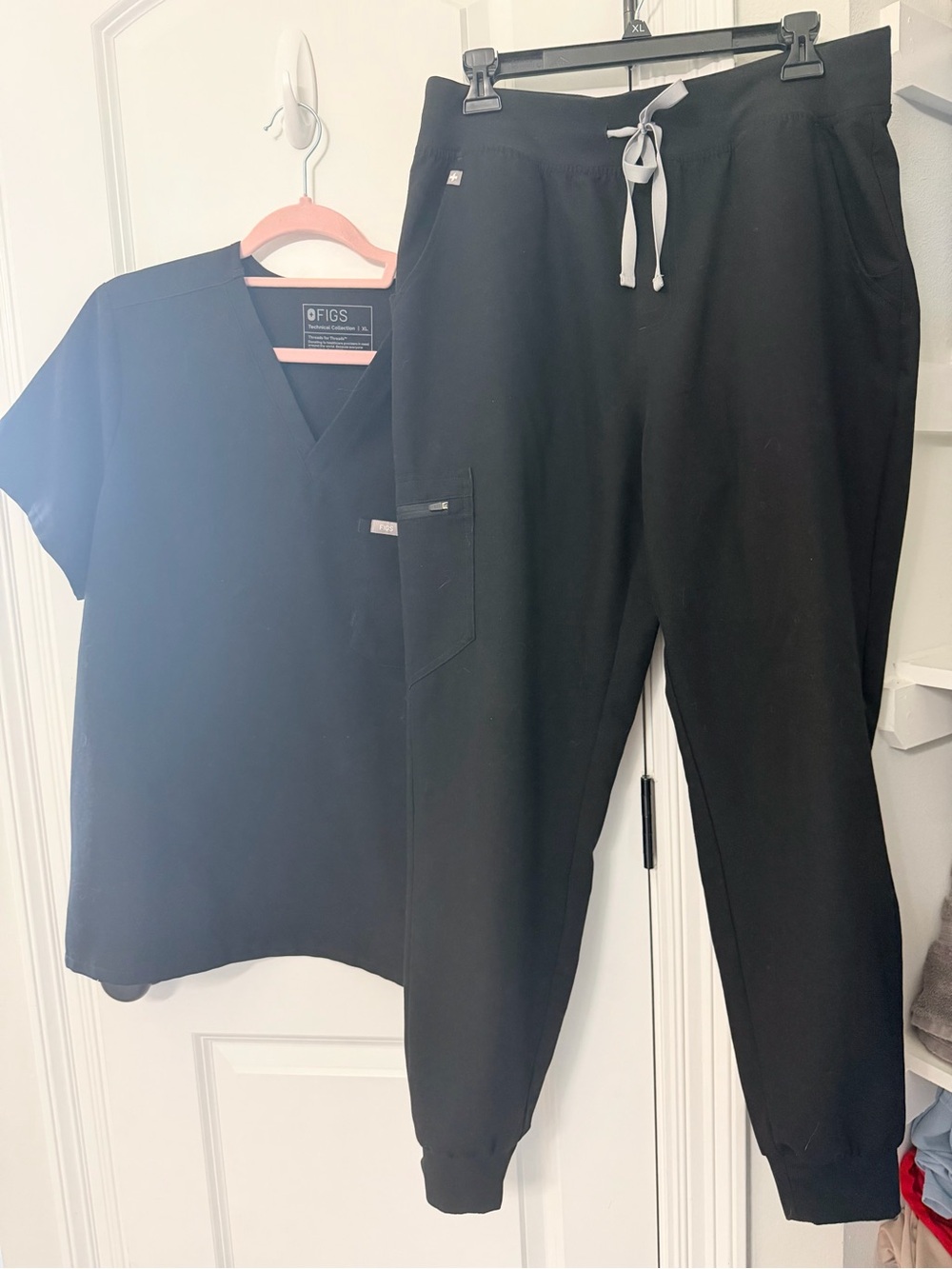 Figs Black Drawstring Jogger Scrub Pants